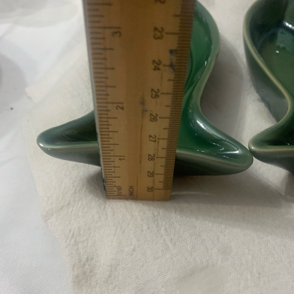 Elegant Green Fish-Shaped Ceramic Plates - Picture 5 of 6